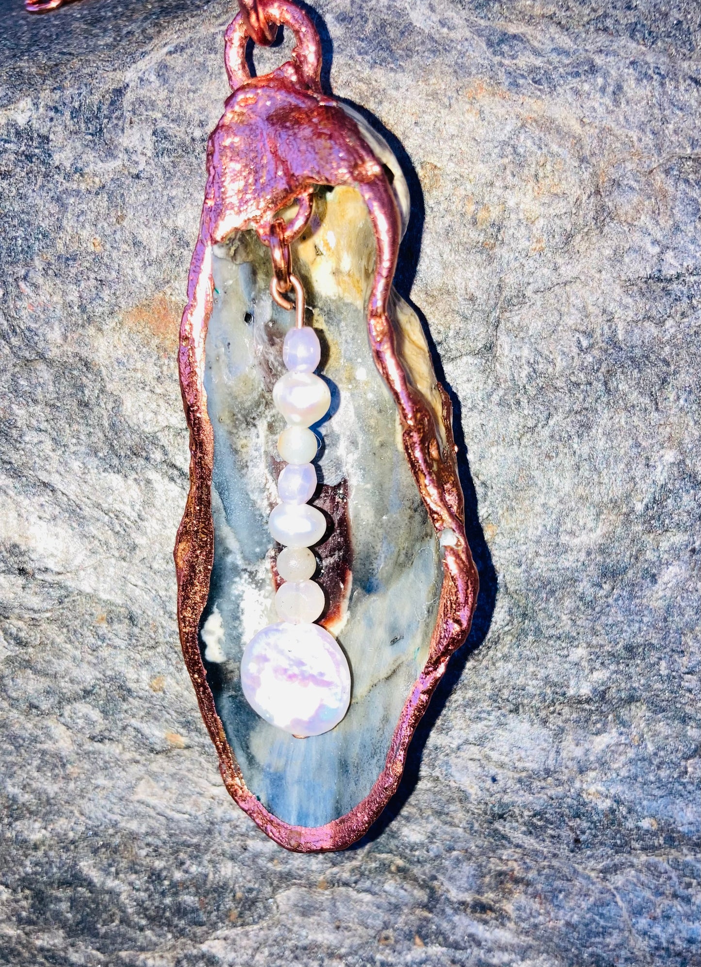 Shell & Soul Pod Pearl Flow Necklace