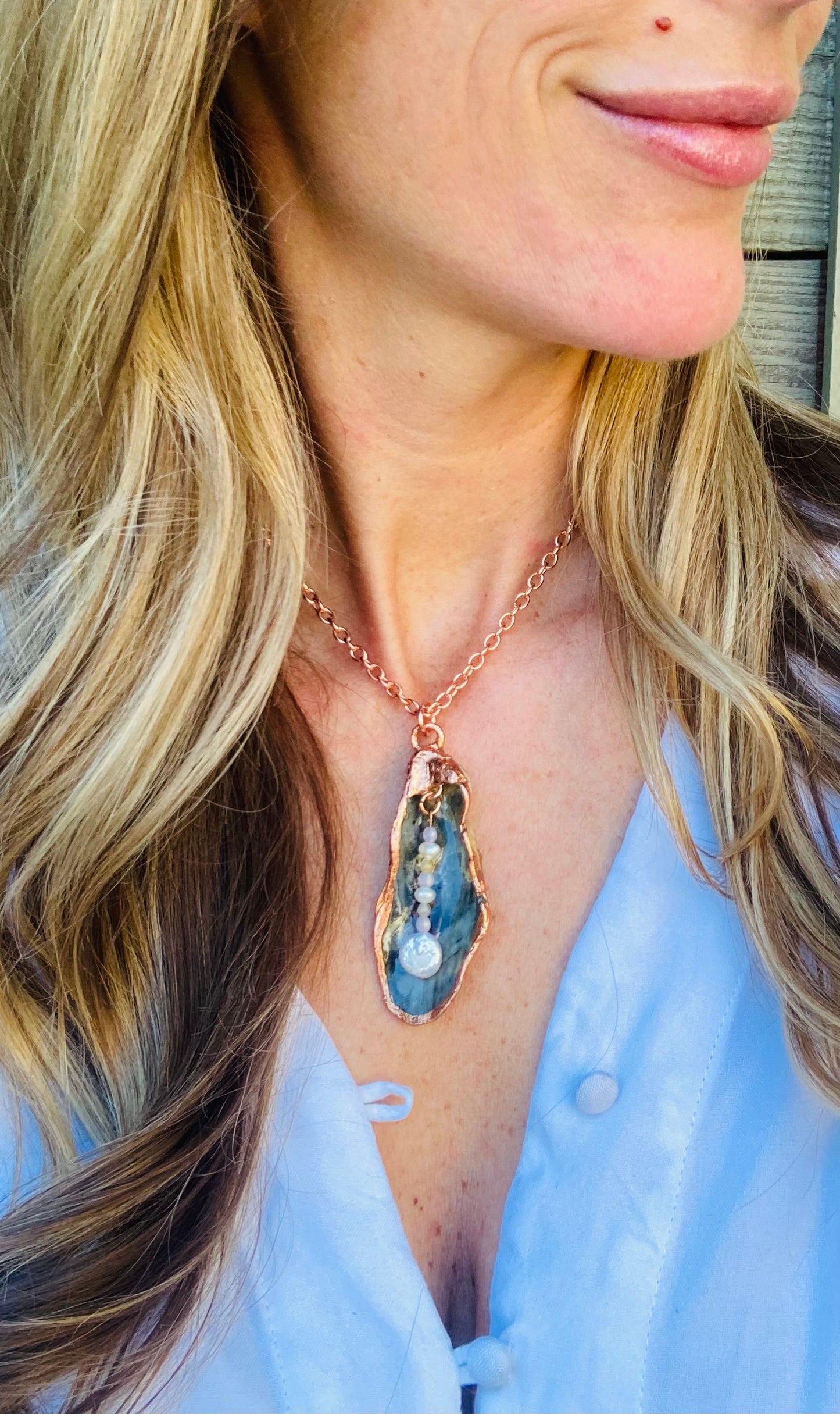 Shell & Soul Pod Pearl Flow Necklace
