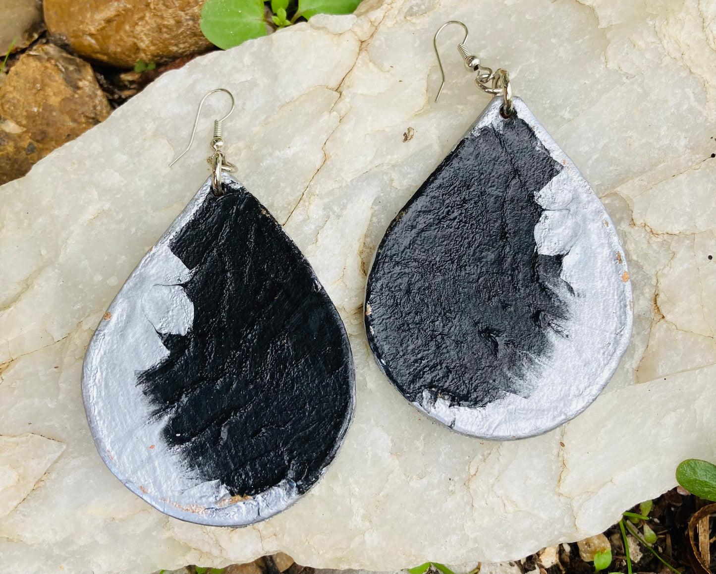 Vibrant Black & Silver Earrings